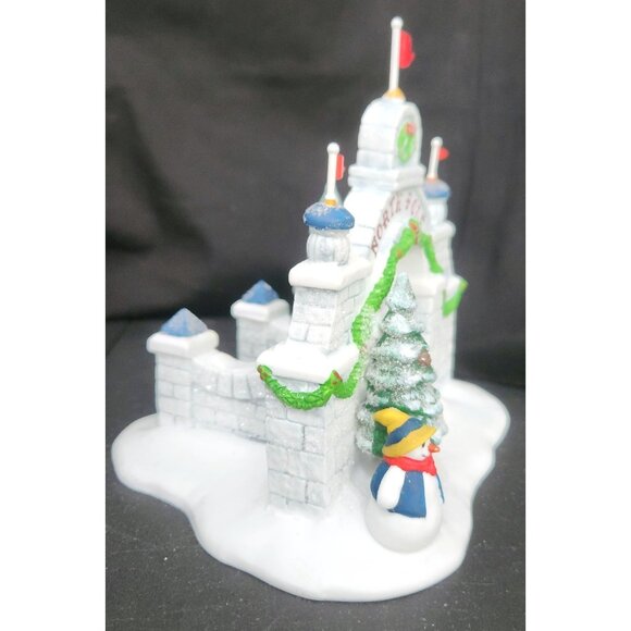 Dept 56 NORTH POLE GATE Heritage Christmas Village arch entrance accessory 56324 - Picture 4 of 9